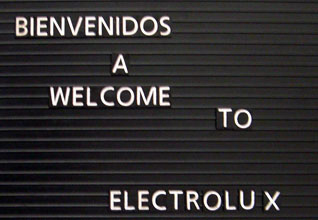 Hit men inte längre. Fotografering var strängt förbjudet inne i Electrolux fabrik i Juárez i Mexiko.
